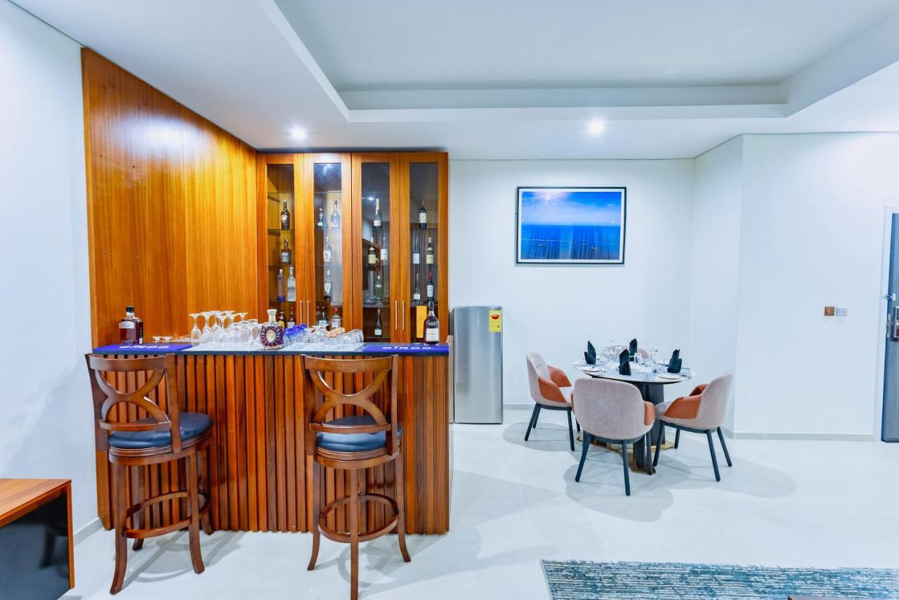 Alisa Hotel Tema Zewnętrze zdjęcie