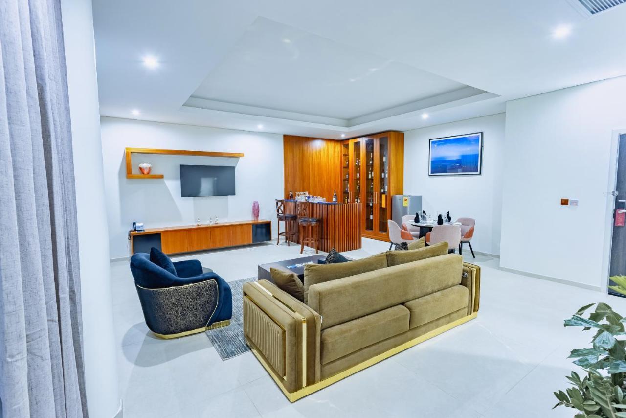 Alisa Hotel Tema Zewnętrze zdjęcie